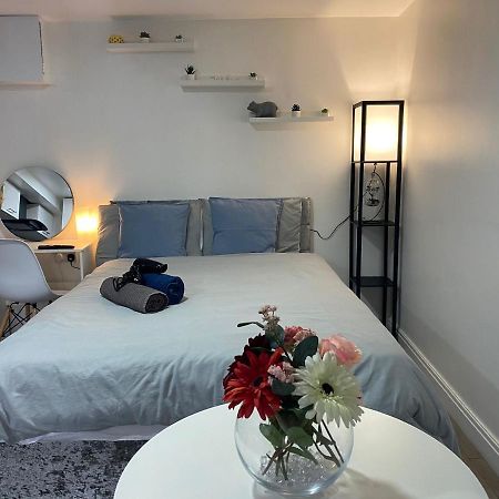 דירות לידס Charming, Cosy Hideaway With Free Wifi, Parking מראה חיצוני תמונה