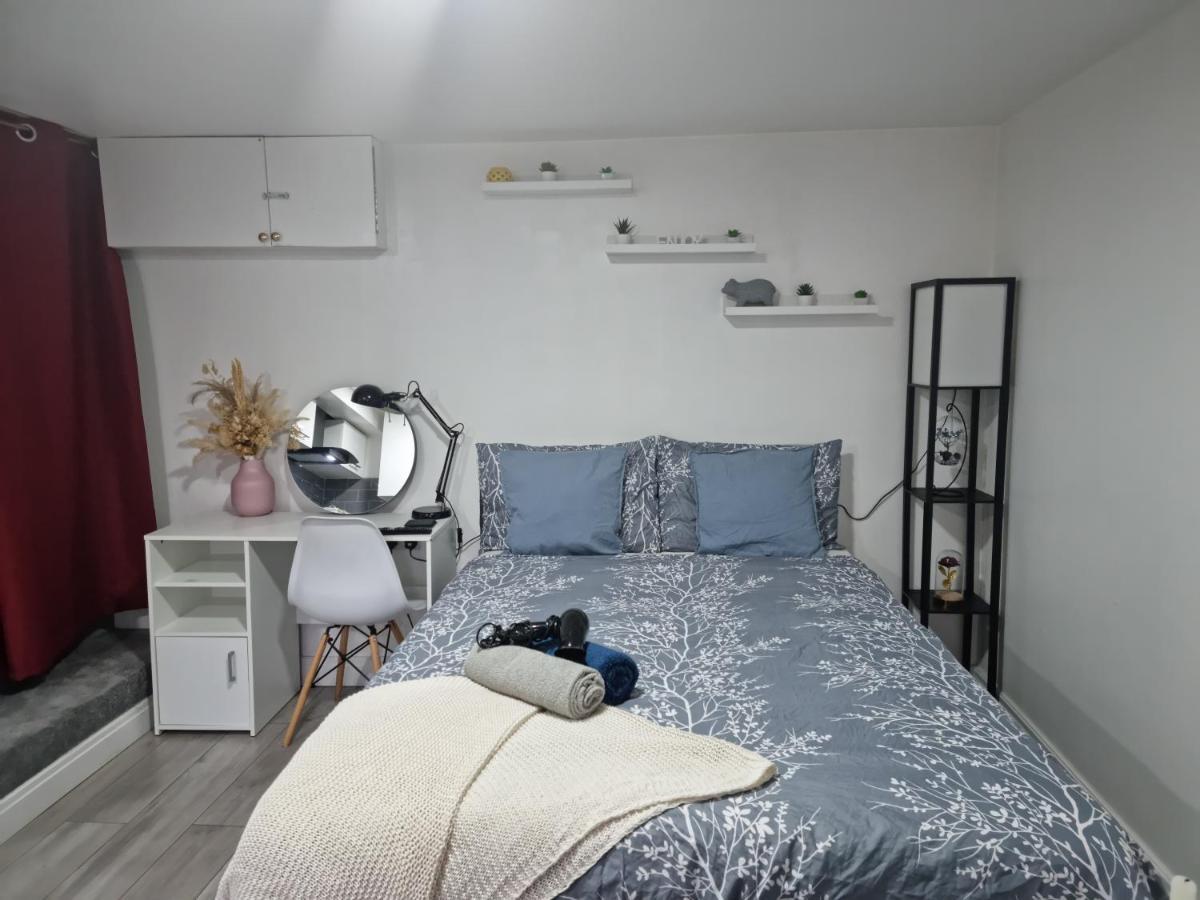 דירות לידס Charming, Cosy Hideaway With Free Wifi, Parking מראה חיצוני תמונה